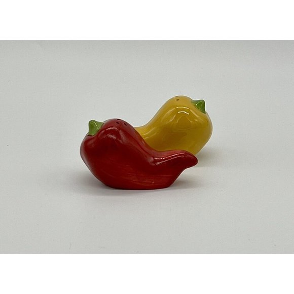 Red And Yellow Pepper Salt Shakes - Picture 3 of 5